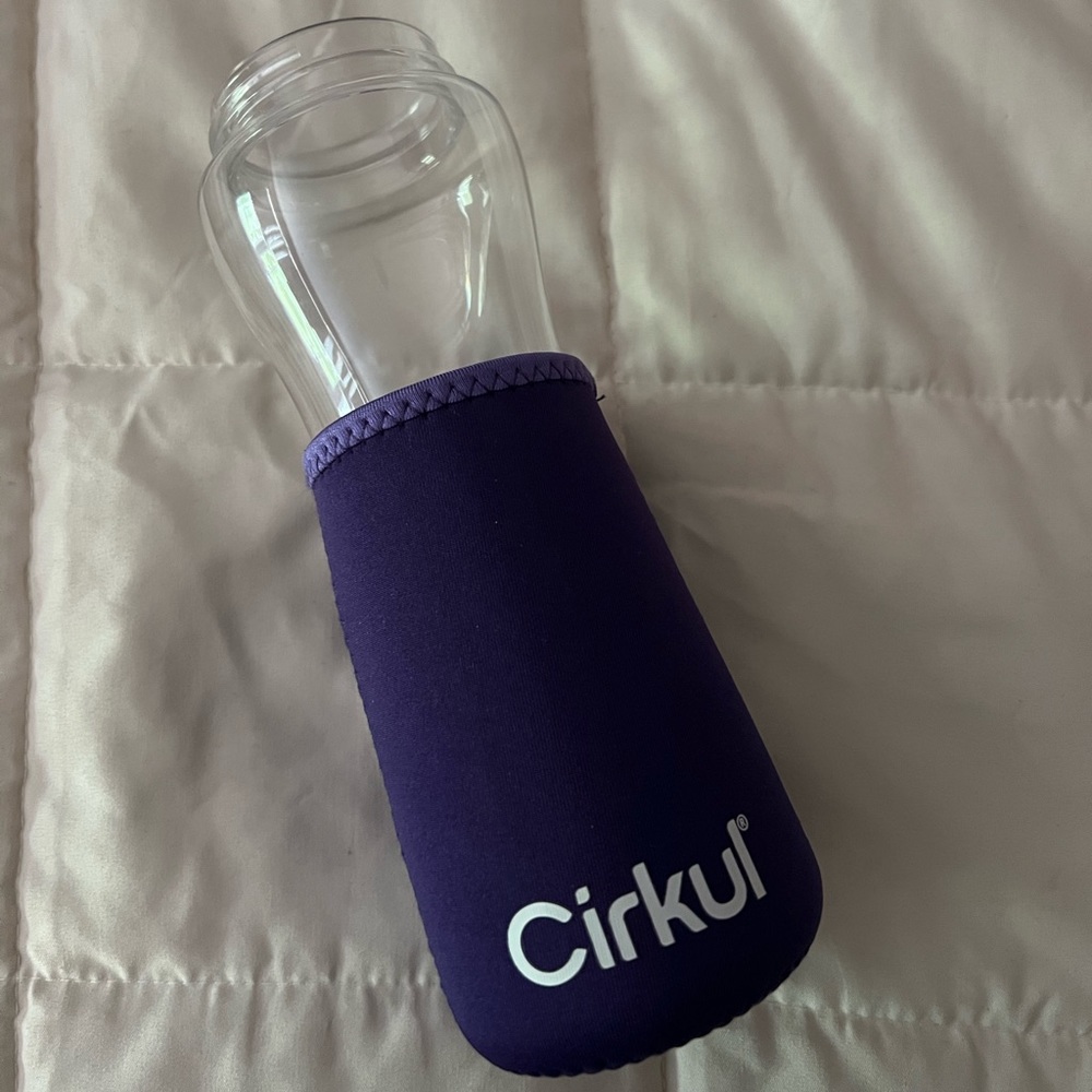Clear Cirkul Bottle with Purple Sweat Sleeve